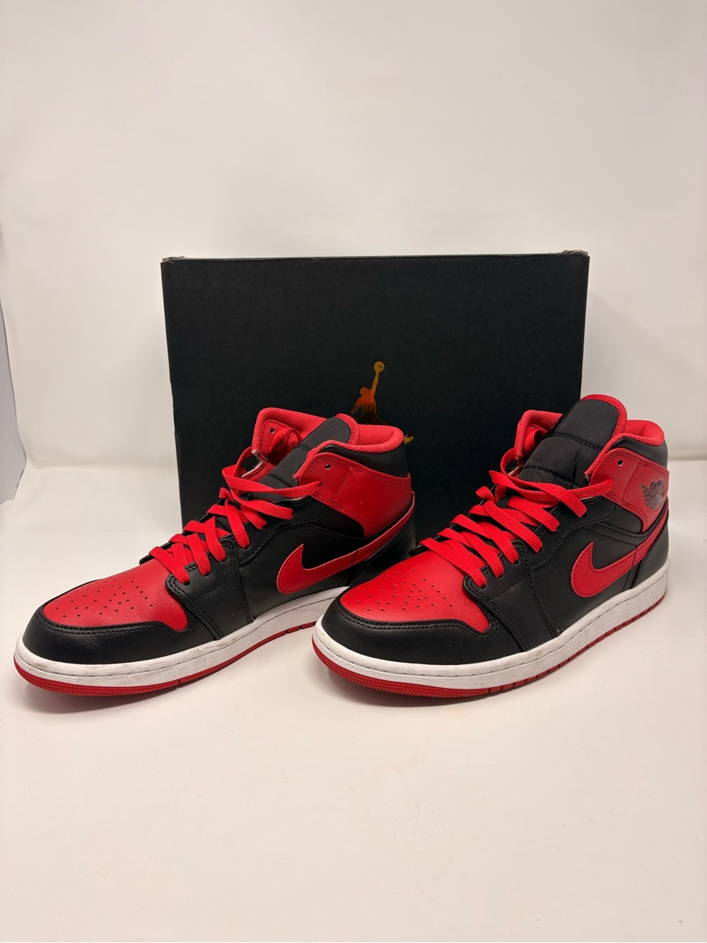 Nike Air Jordan 1 Mid “Alternate Bred” Black/Fire Red Men’s Size 10